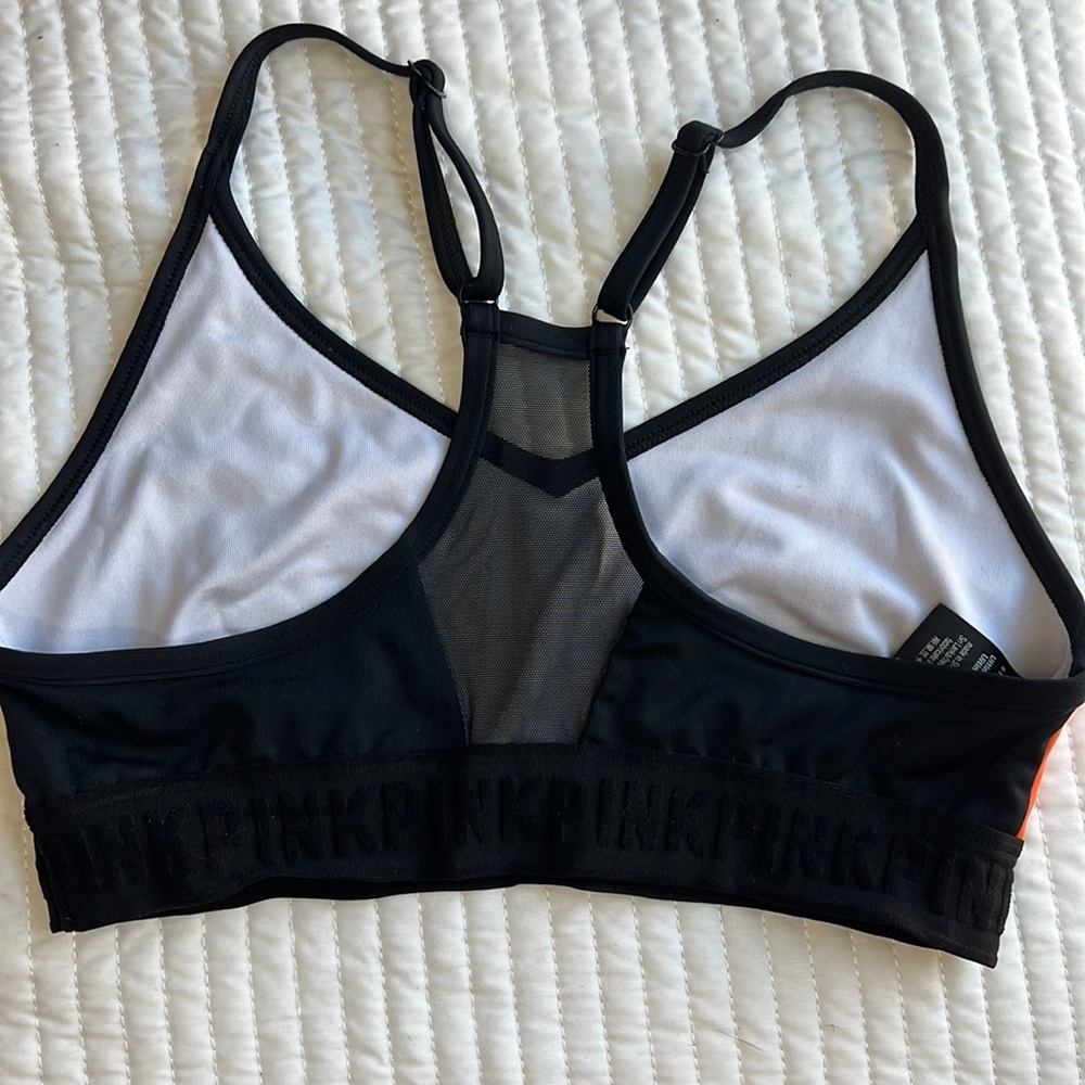 Pink sports bra - Picture 3 of 4